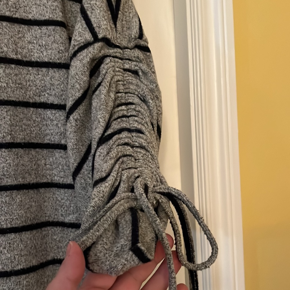 Soft, Fuzzy Top With Fun Rouched Sleeves! - Picture 3 of 7